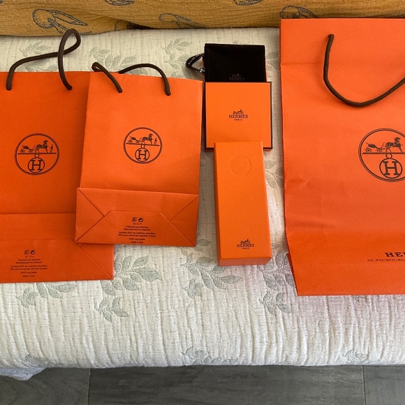 Hermes - Picture 1 of 1